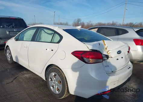 2018 Kia Forte Lx из США, поврежденный, VIN 3KPFL4A75JE219260